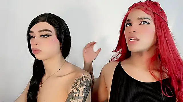 Miss-Saraii live sex cam