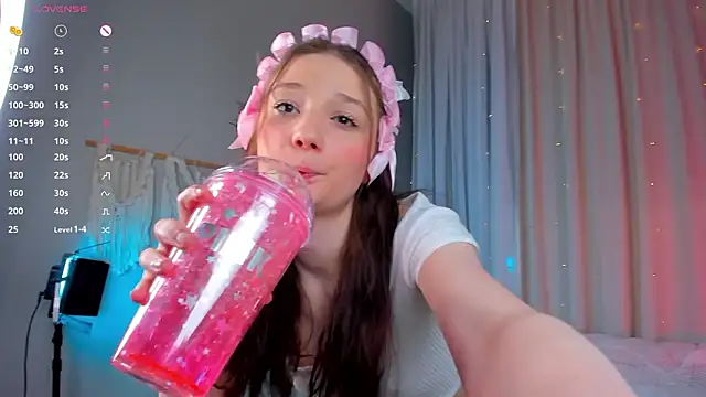 MilliMouse's cam snapshot