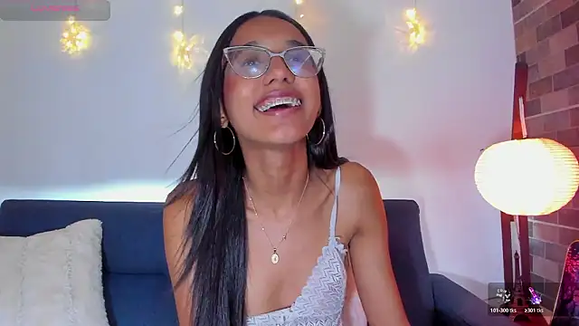 luna_valen live sex cam