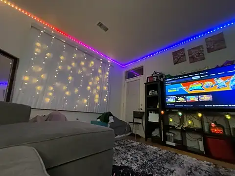 moan4mona's cam snapshot