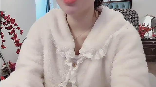 Caryln-Bun live sex cam