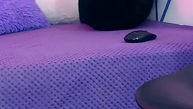 melody_toy's cam snapshot