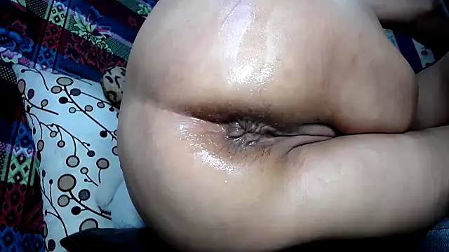 Vanessasweet2304 live sex cam