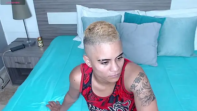 Liiamthompson live sex cam