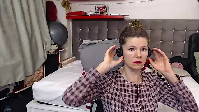 kellyterapy's cam snapshot