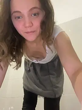 TheYourL live sex cam