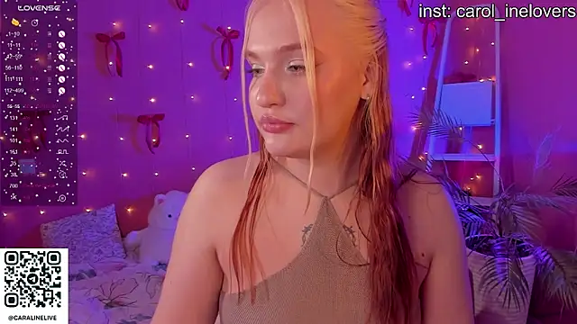 CarolineLovers's cam snapshot
