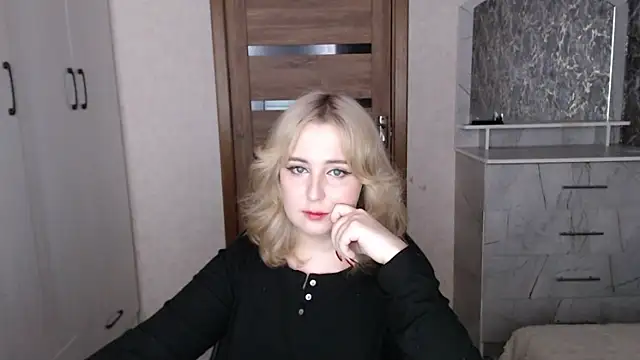 Kristy-Max's cam snapshot