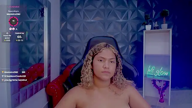 Cristal_War's cam snapshot