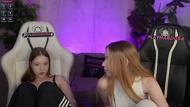 Esmie_Smile live sex cam