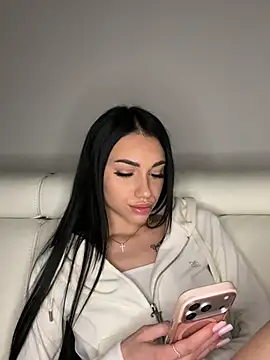 ilariea_girl live sex cam