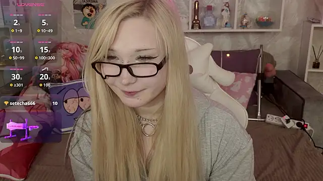 MeowkaKitty's cam snapshot