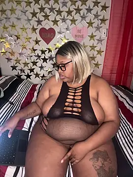 Chocolatebunnyxx96's cam snapshot