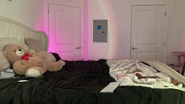 emorisplash's cam snapshot