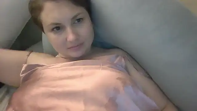 MilfyMrsRobinson live sex cam