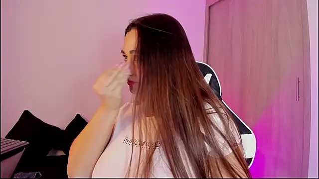 saray_mendozaa's cam snapshot