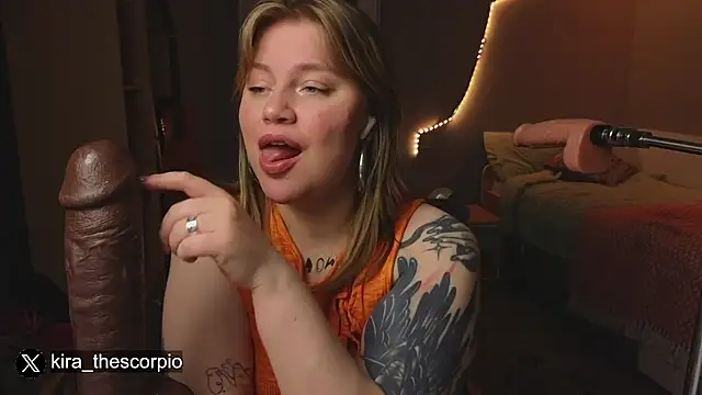 Kira_Citro's cam snapshot