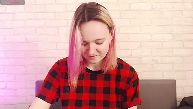 Ericha_Stone's cam snapshot