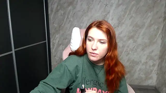 Reginasmilee's cam snapshot