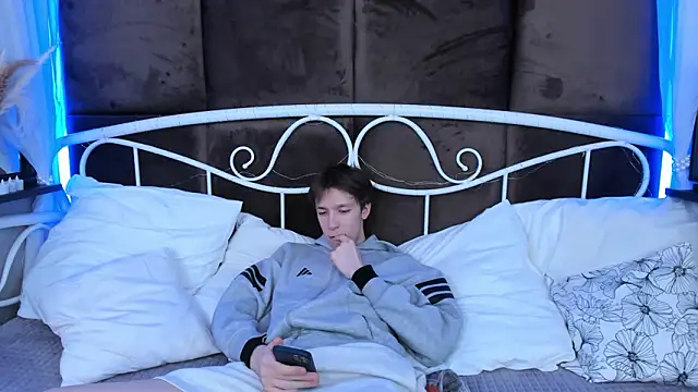 MarkBranston live sex cam