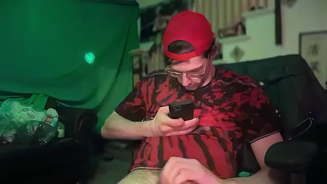 MasterDaddyCool's cam snapshot