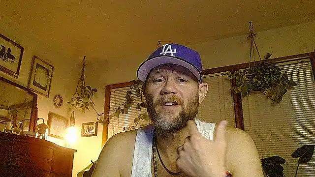 marcus_graves_13's cam snapshot