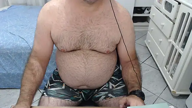 MysterBearMG live sex cam