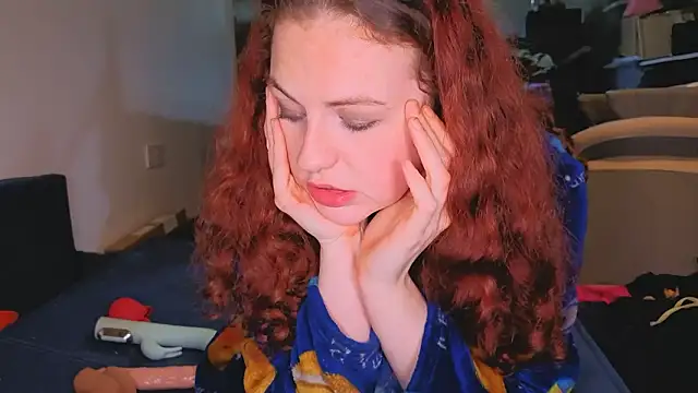 ENGLISHEMILY_69's cam snapshot