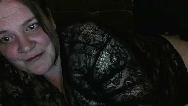 Devilish_Luna35X's cam snapshot