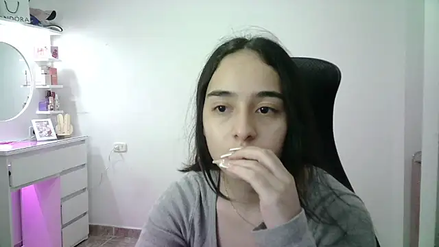 aineangeel's cam snapshot