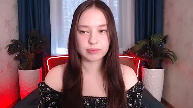 PureLedy's cam snapshot