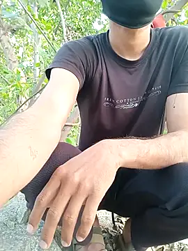 Forest_lover24 live sex cam