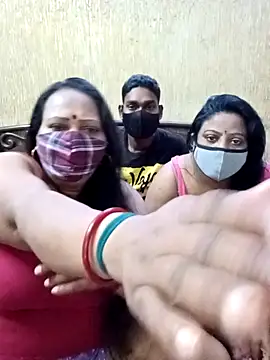 LoveOnStream live sex cam