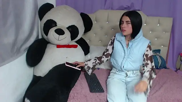 eimyy_rouse's cam snapshot