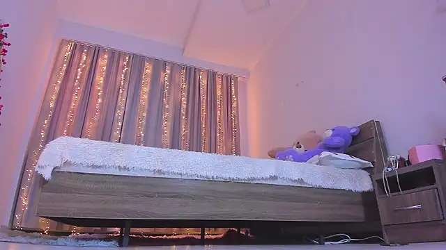 Dollyaa live sex cam