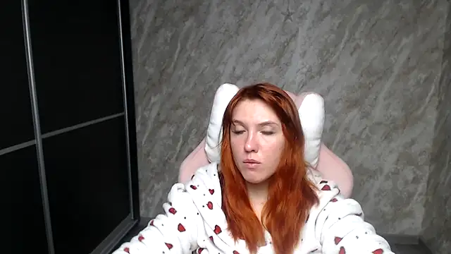 Reginasmilee's cam snapshot