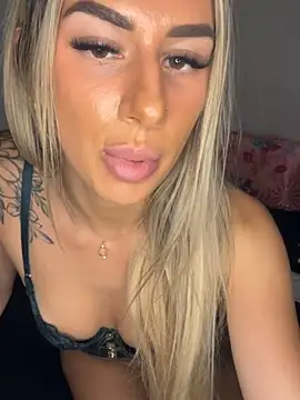 Abi_Desires's cam snapshot