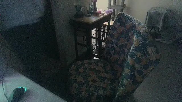 Ashlovescannabis's cam snapshot