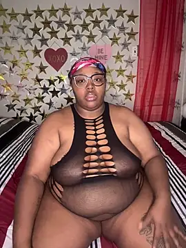 Chocolatebunnyxx96 live sex cam