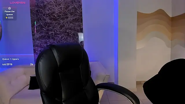 CandaseRussell's cam snapshot