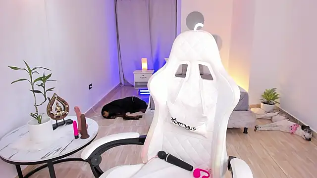 carleee_winter's cam snapshot