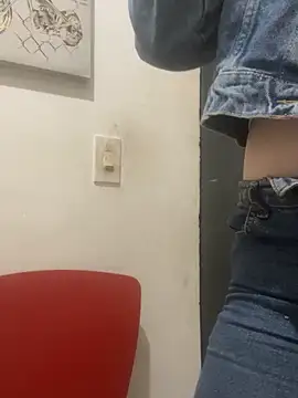 viktoria_davis_'s cam snapshot