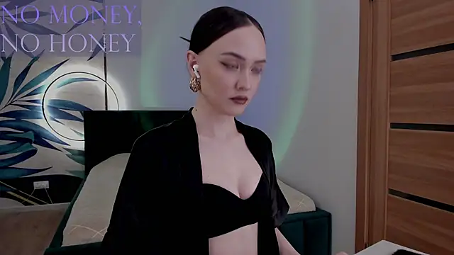 SirenasWhisper's cam snapshot