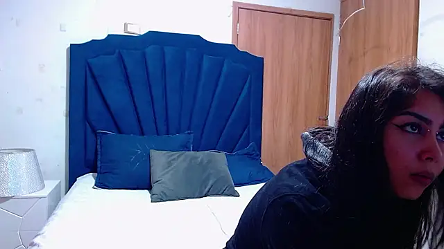 RoxyandAron2 live sex cam