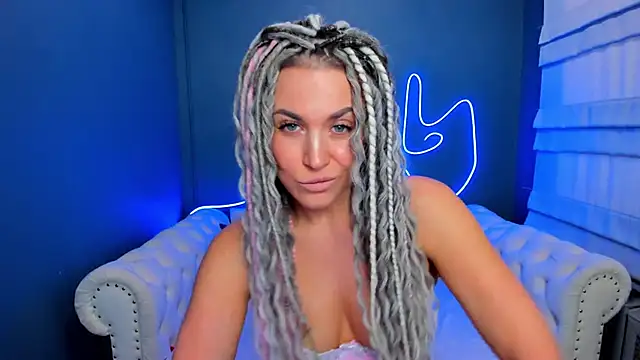 rock_n_roxy's cam snapshot