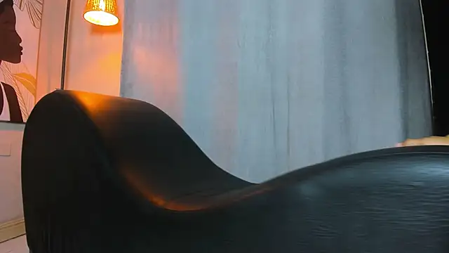 Skinnyfucked's cam snapshot