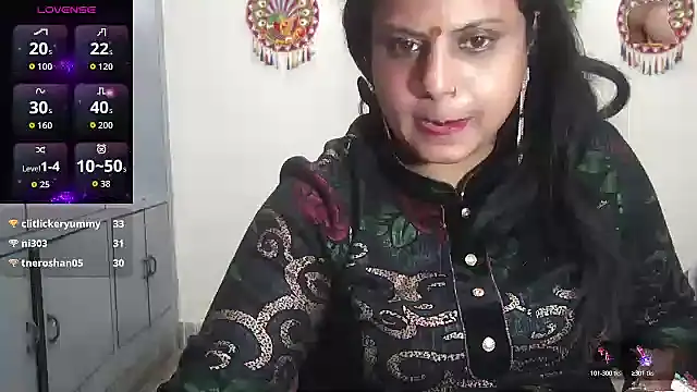 Sexy_komolika's cam snapshot