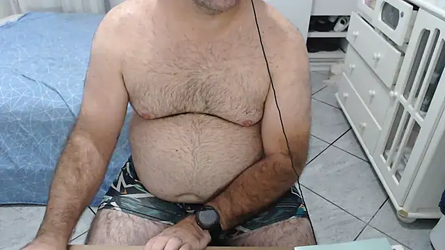 MysterBearMG live sex cam