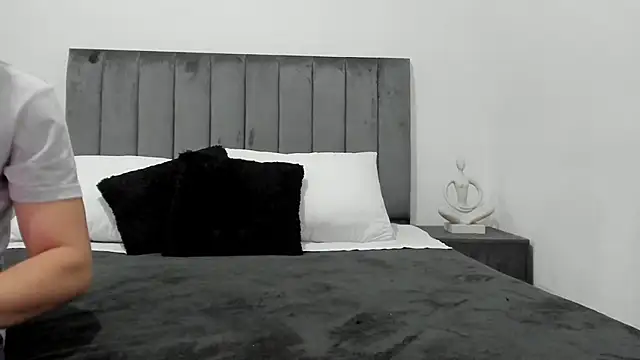 RedNDizzy live sex cam