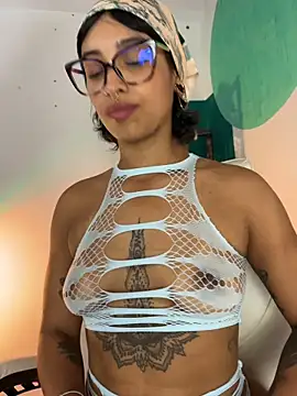 LollaByer live sex cam